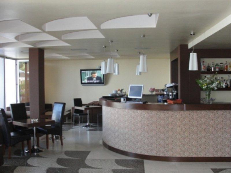 Hotel Ambasador Vlorë Exteriér fotografie