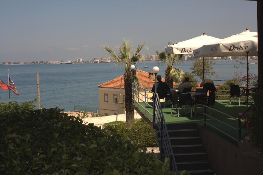 Hotel Ambasador Vlorë Exteriér fotografie