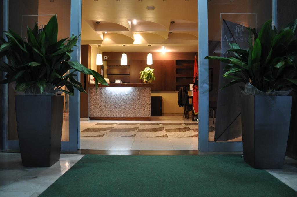 Hotel Ambasador Vlorë Exteriér fotografie